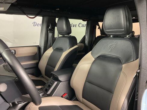 Certified 2023 Ford Bronco Wildtrak AWD/4WD image 14