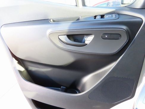 Used 2024 Mercedes-Benz Sprinter 2500 image 53