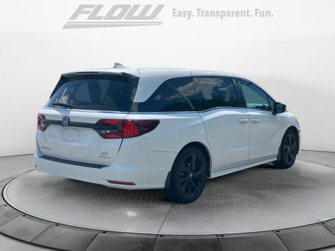 Used 2024 Honda Odyssey Sport image 9