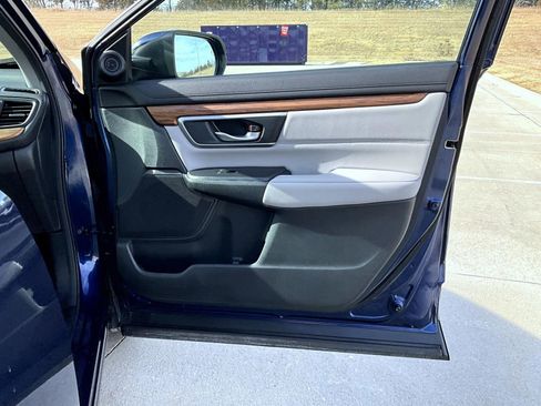 Used 2020 Honda CR-V Touring image 16