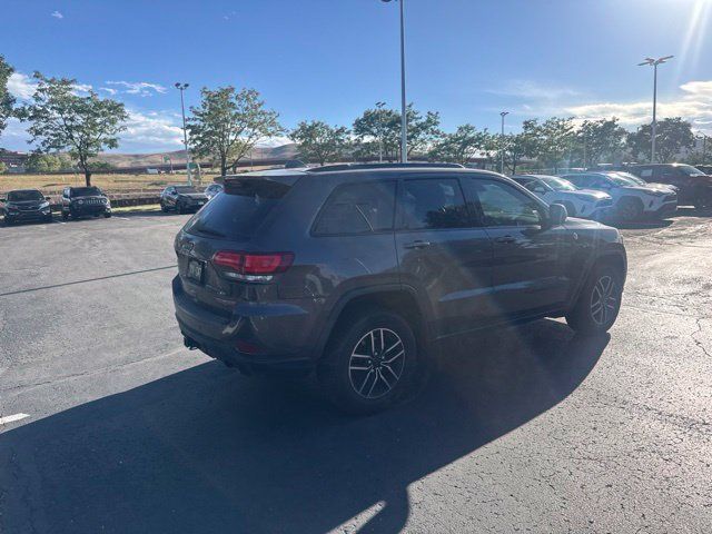 Used 2019 Jeep Grand Cherokee Trailhawk w/ Trailhawk Luxury Group AWD/4WD image 8