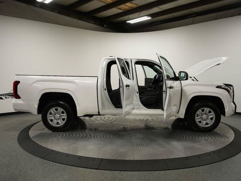 Used 2025 Toyota Tundra SR AWD/4WD image 10