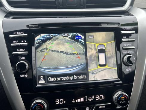 Used 2018 Nissan Murano SL w/ Moonroof Package image 27