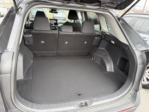 Used 2023 Toyota RAV4 LE image 21
