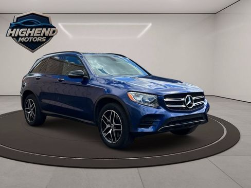 Used 2018 Mercedes-Benz GLC 300 4MATIC w/ AMG Line image 8