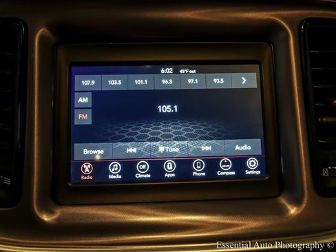 Used 2019 Dodge Challenger SXT image 15