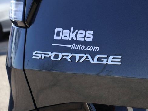 Used 2023 Kia Sportage SX Prestige image 18