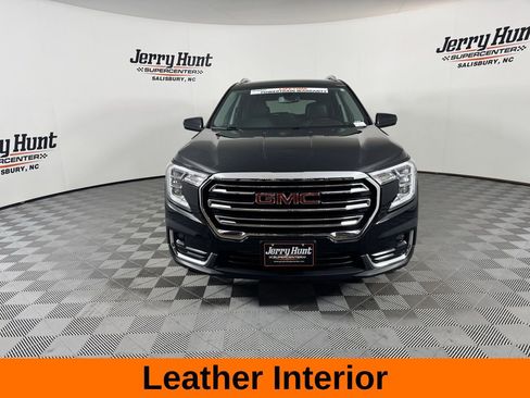 Used 2023 GMC Terrain SLT image 5