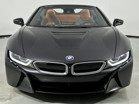 Used 2019 BMW i8 Roadster AWD/4WD image 4
