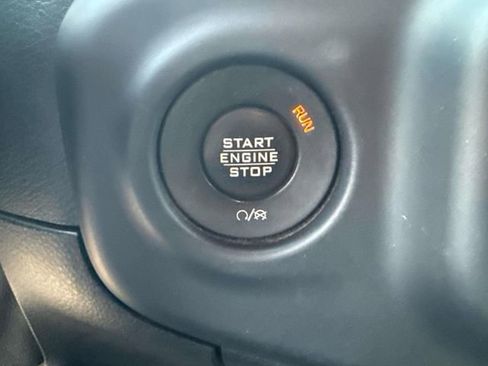 Used 2019 Jeep Wrangler Unlimited Rubicon AWD/4WD image 19