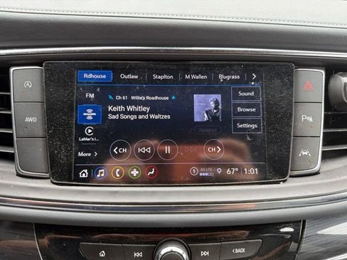 Used 2023 Buick Enclave Essence w/ Sport Touring Edition AWD/4WD image 25