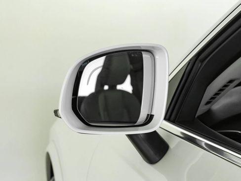 Used 2020 Volvo XC90 T5 Momentum w/ Protection Package Premier FWD image 32