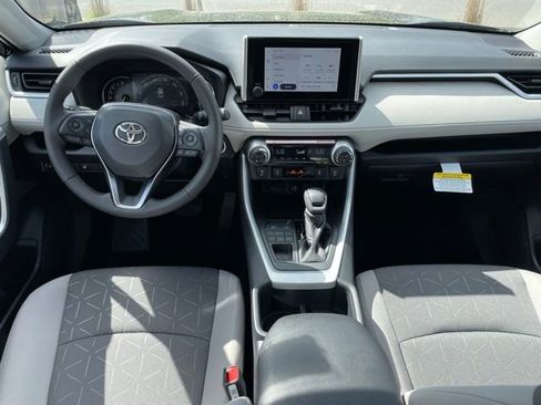 Used 2025 Toyota RAV4 XLE w/ Convenience Package AWD/4WD image 10