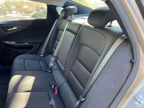 Used 2024 Chevrolet Malibu LT image 34