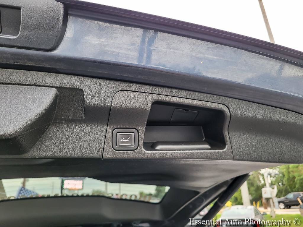 Used 2019 GMC Acadia SLT FWD image 29