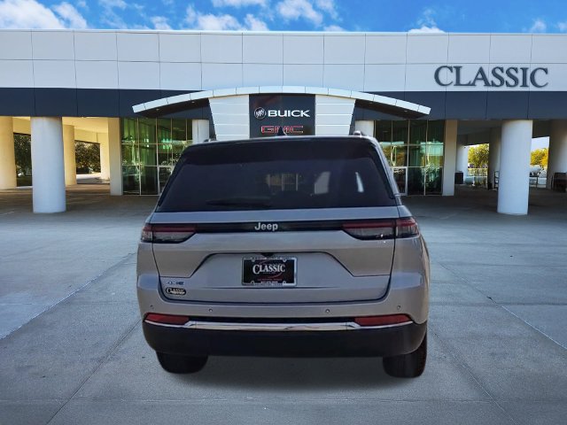 Used 2024 Jeep Grand Cherokee Limited 4xe AWD/4WD image 7