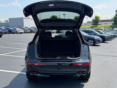 Used 2024 Audi SQ5 Premium Plus w/ Premium Plus Package AWD/4WD image 4