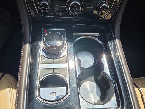 Used 2014 Jaguar XJ L Portfolio image 12