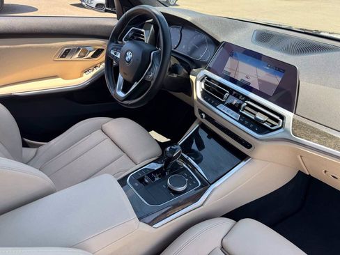 Used 2021 BMW 330i Sedan w/ Convenience Package RWD image 14