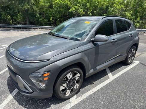 Used 2024 Hyundai Kona SEL w/ Convenience Package FWD image 1