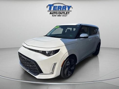 Used 2023 Kia Soul GT-Line image 3