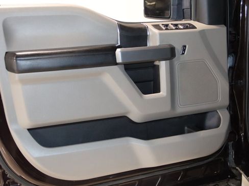 Used 2018 Ford F150 XLT image 33