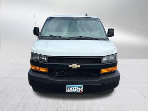 Used 2021 Chevrolet Express 2500 w/ Safety Package RWD image 2
