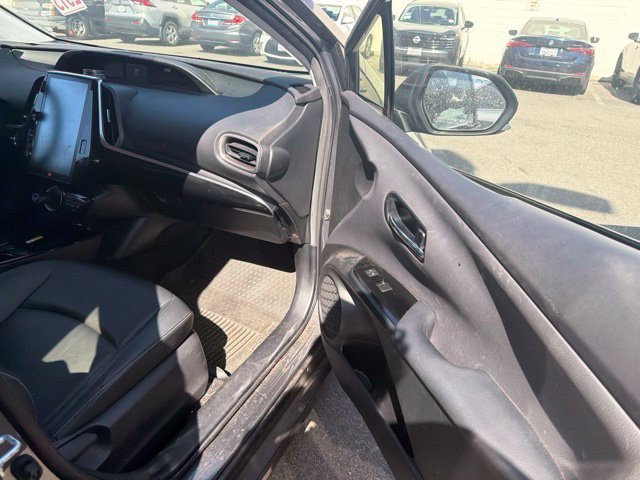 Used 2022 Toyota Prius Prime Limited FWD image 15