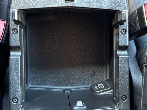 Used 2026 Jeep Wrangler Unlimited Sahara AWD/4WD image 22