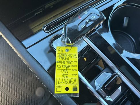 New 2026 Volkswagen Atlas Cross Sport SEL R-Line image 30