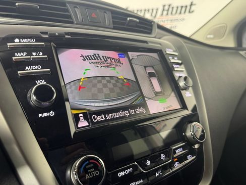 Used 2023 Nissan Murano SL w/ SL Moonroof Package FWD image 3