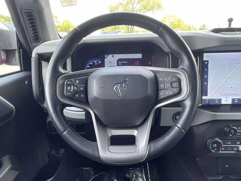 Used 2023 Ford Bronco Badlands AWD/4WD image 9