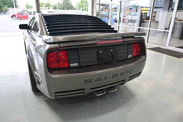Used 2005 Ford Mustang GT Premium RWD image 7