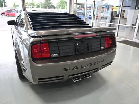 Used 2005 Ford Mustang GT Premium RWD image 7