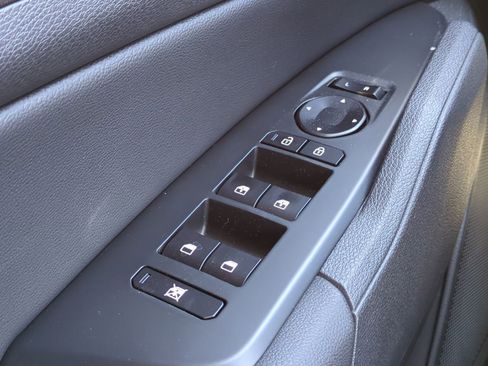 New 2026 Kia Sportage EX image 22