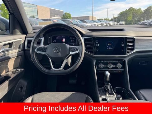 Used 2023 Volkswagen Atlas Cross Sport SE FWD image 13