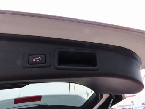 Used 2017 Subaru Forester 2.0XT Touring image 19