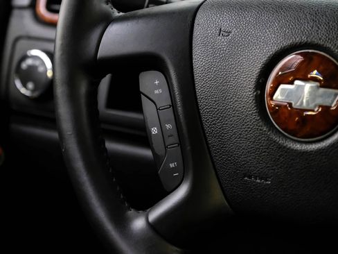 Used 2012 Chevrolet Avalanche LS image 13