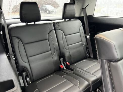 Used 2020 GMC Acadia SLT w/ Premium Package image 15