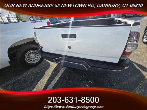 Used 2011 Toyota Tacoma 4x4 Access Cab w/ SR5 Pkg #2 image 4