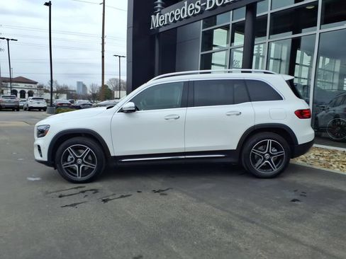 Certified 2026 Mercedes-Benz GLB 250 4MATIC image 3