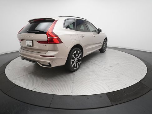 Used 2024 Volvo XC60 B5 Plus w/ Protection Package Premier image 36