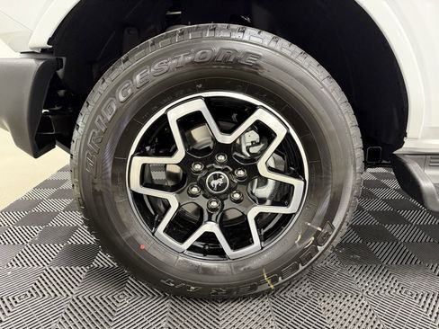 New 2025 Ford Bronco Outer Banks image 28