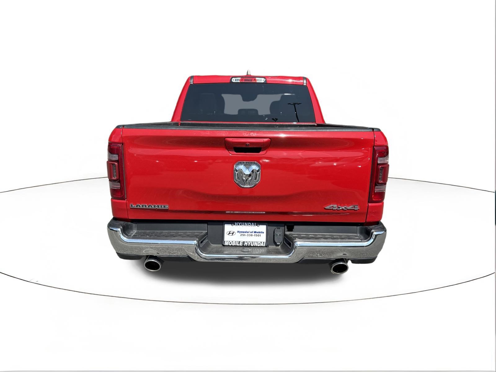 Used 2024 RAM 1500 Laramie AWD/4WD image 4