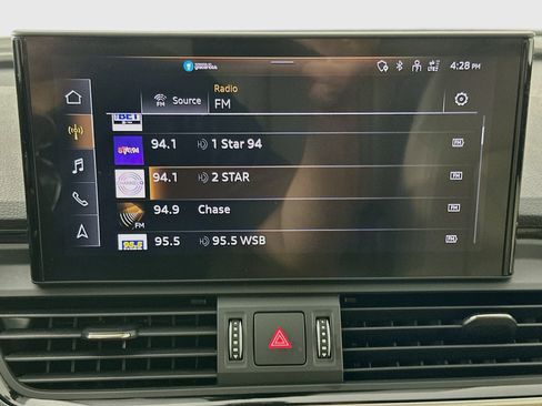 Used 2021 Audi Q5 2.0T Premium Plus w/ Premium Plus Package AWD/4WD image 19