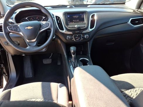 Used 2023 Chevrolet Equinox LT AWD/4WD image 12