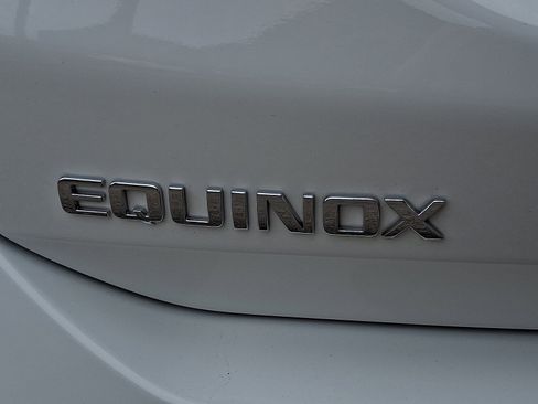 Used 2024 Chevrolet Equinox LT image 31