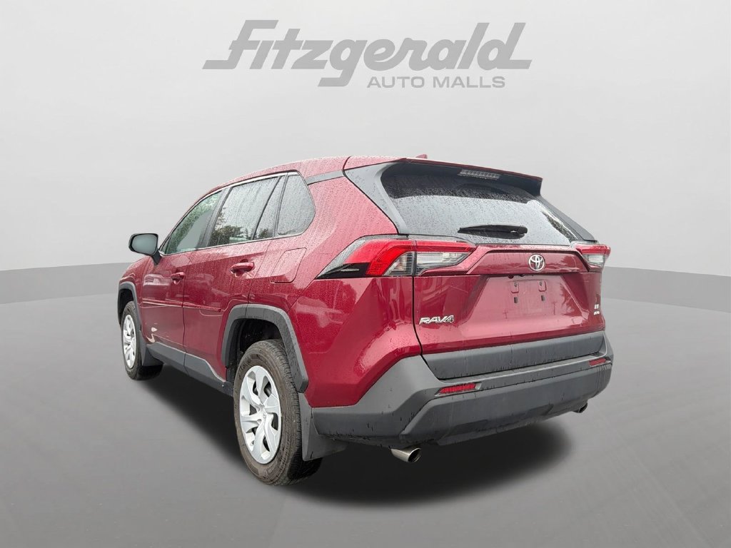 Used 2024 Toyota RAV4 LE AWD/4WD image 9