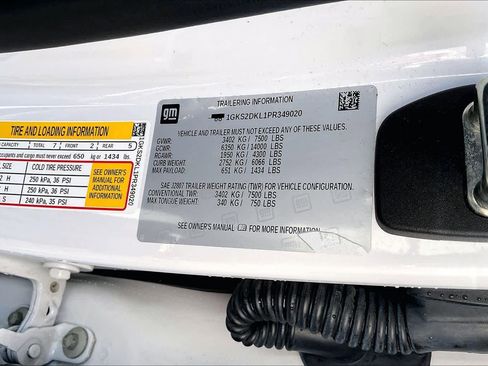 Used 2023 GMC Yukon Denali image 36