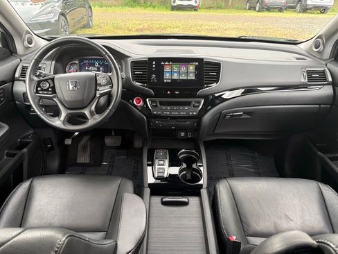 Used 2020 Honda Pilot Touring image 17